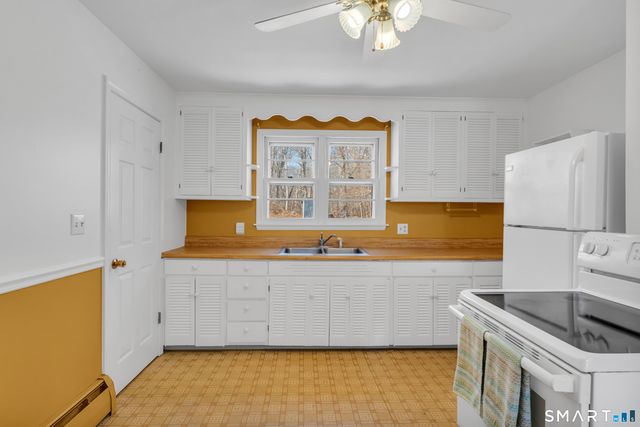 38 Sunnybrook Lane, Clinton, CT 06413