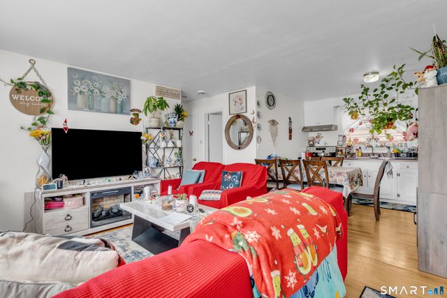 38 Sunnybrook Lane, Clinton, CT 06413