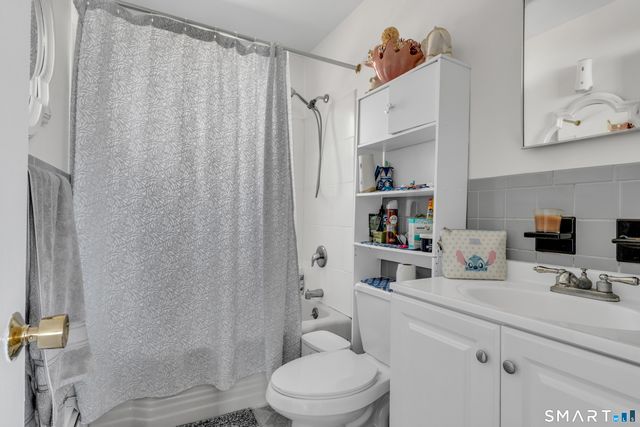 38 Sunnybrook Lane, Clinton, CT 06413