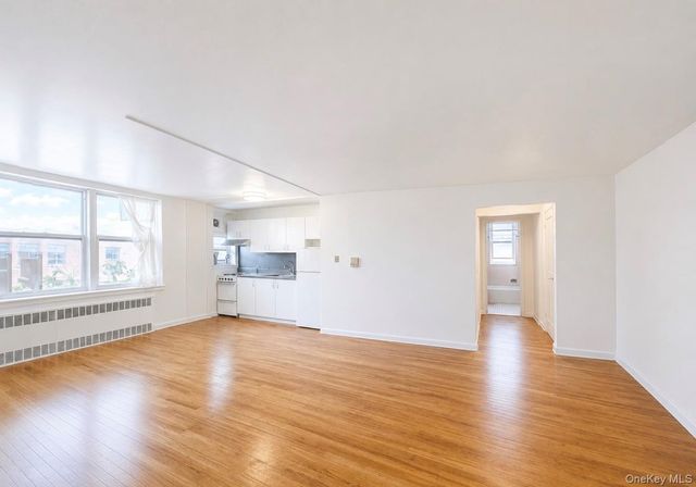 14444 41st Avenue 6A, Flushing, NY 11355