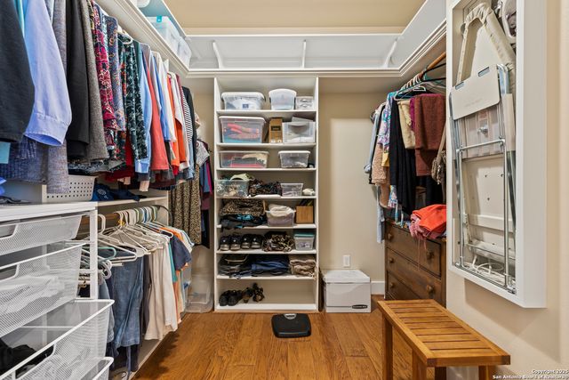 923 Hawthorn Lane, Fredericksburg, TX 78624