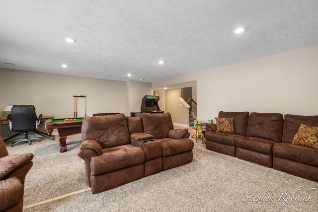 885 Cooks Crossing Drive SE 37, Byron Center, MI 49315