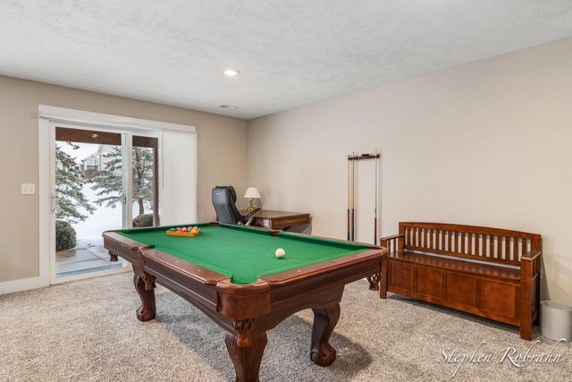 885 Cooks Crossing Drive SE 37, Byron Center, MI 49315