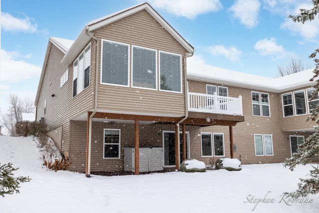 885 Cooks Crossing Drive SE 37, Byron Center, MI 49315