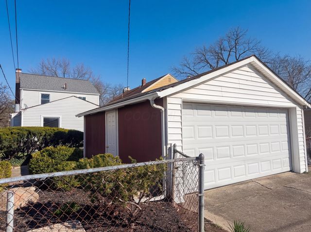 905 Vernon Road, Columbus, OH 43209