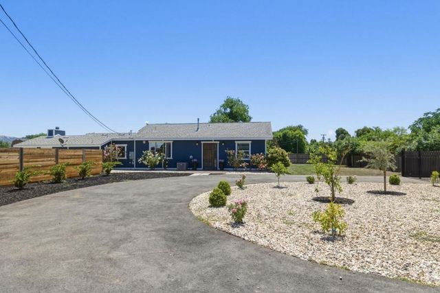 10930 Foothill Avenue, Gilroy, CA 95020
