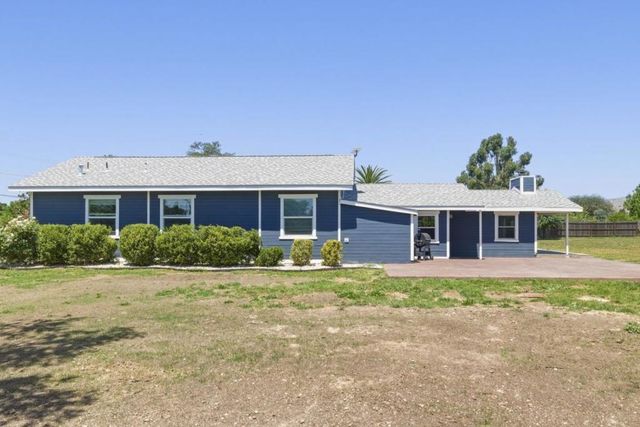 10930 Foothill Avenue, Gilroy, CA 95020