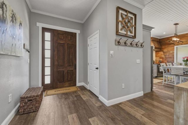 10930 Foothill Avenue, Gilroy, CA 95020