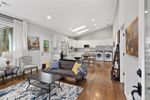 23606 SE 285th Street, Maple Valley, WA 98038