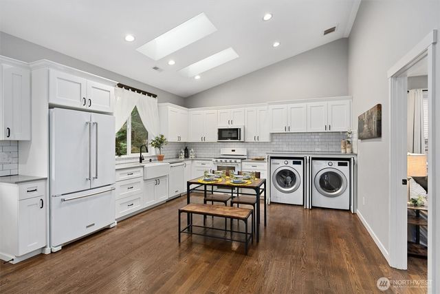 23606 SE 285th Street, Maple Valley, WA 98038