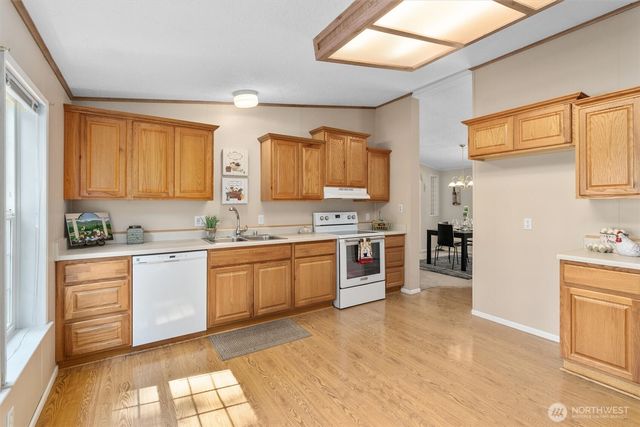 23606 SE 285th Street, Maple Valley, WA 98038