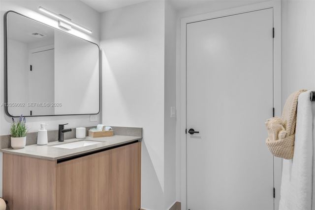 121 NE 5th Street 2708, Miami, FL 33132