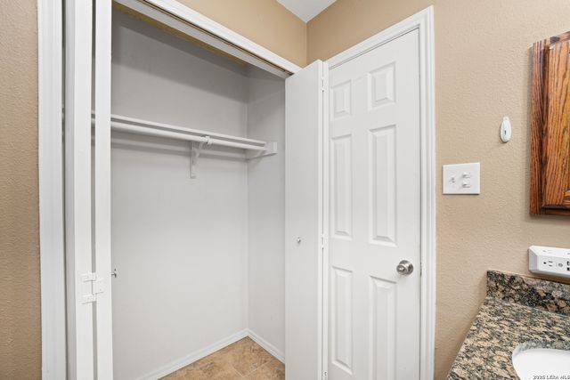 9140 Timber UNIT 4002, San Antonio, TX 78250