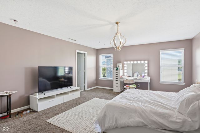 1456 Stormhaven, Greenwood, IN 46143