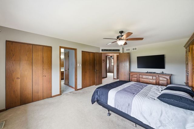 14807 Becky Court, Oak Forest, IL 60452