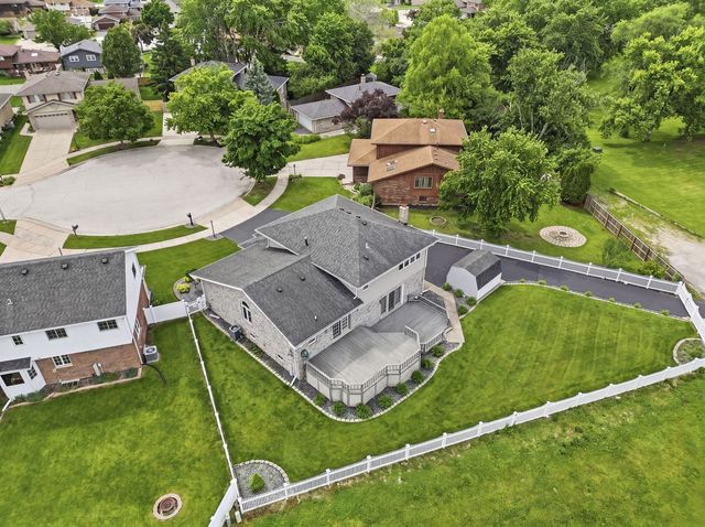 14807 Becky Court, Oak Forest, IL 60452