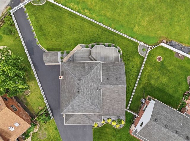 14807 Becky Court, Oak Forest, IL 60452