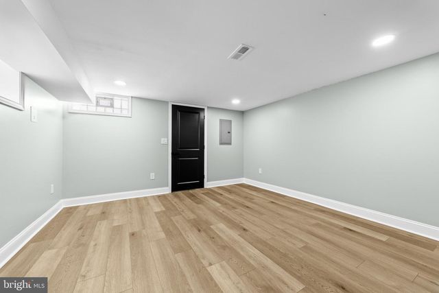 914 W DUNCANNON AVE, Philadelphia, PA 19141