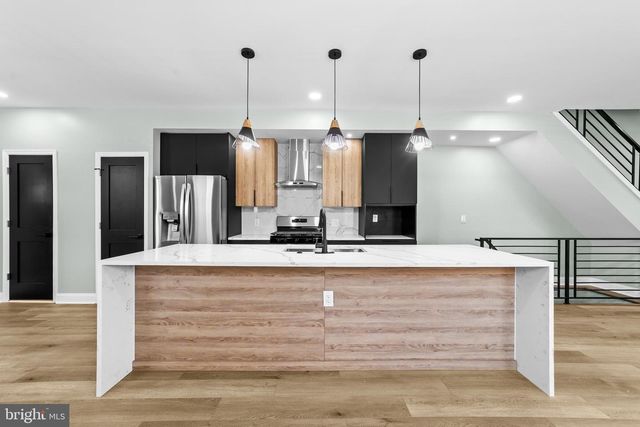 914 W DUNCANNON AVE, Philadelphia, PA 19141