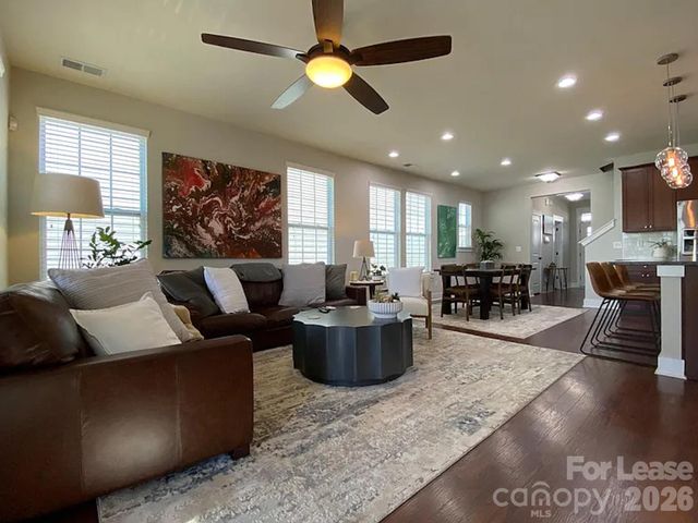 2410 Woodward Avenue, Charlotte, NC 28206