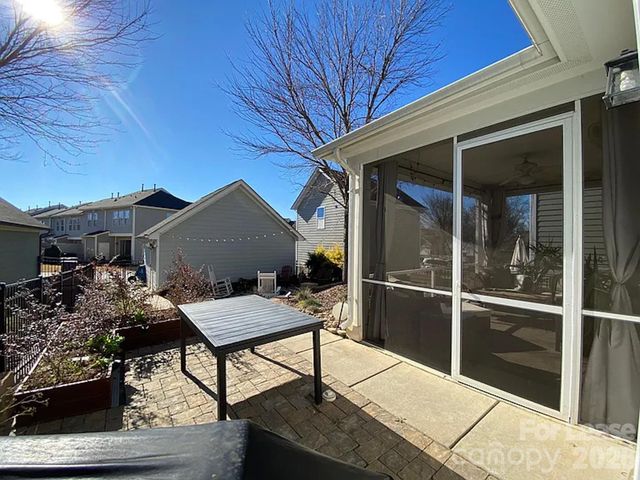 2410 Woodward Avenue, Charlotte, NC 28206