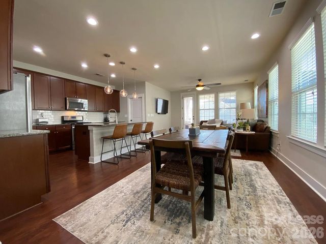 2410 Woodward Avenue, Charlotte, NC 28206