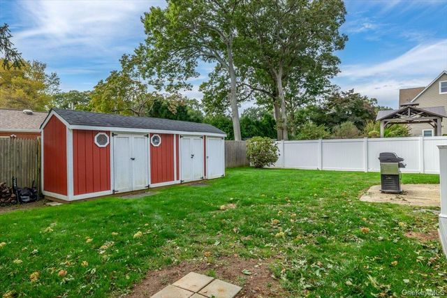 44 Garfield Place, East Northport, NY 11731
