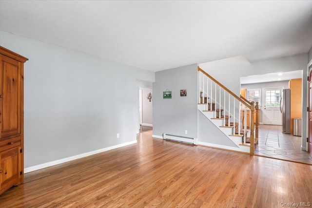 44 Garfield Place, East Northport, NY 11731
