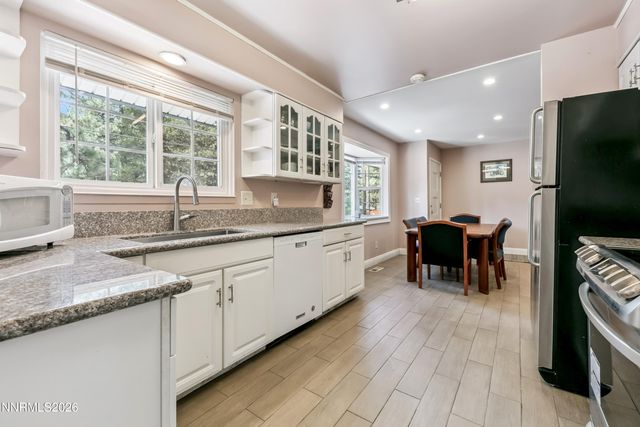 3463 Anne Street, South Lake Tahoe, CA 96150
