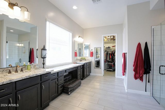 10611 E TUMBLEWEED Avenue, Mesa, AZ 85212