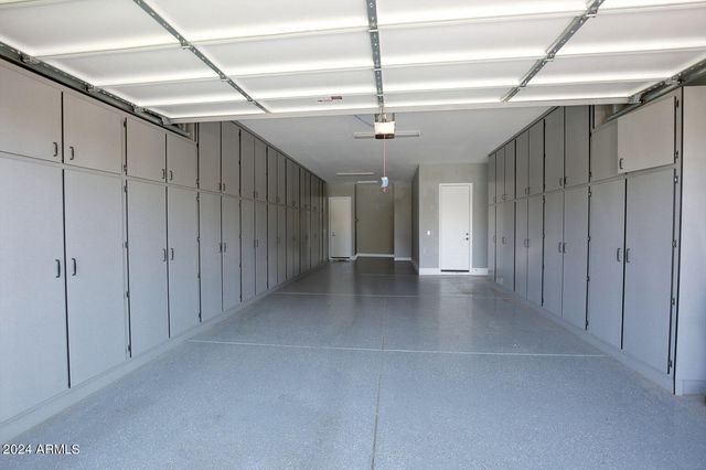 10611 E TUMBLEWEED Avenue, Mesa, AZ 85212