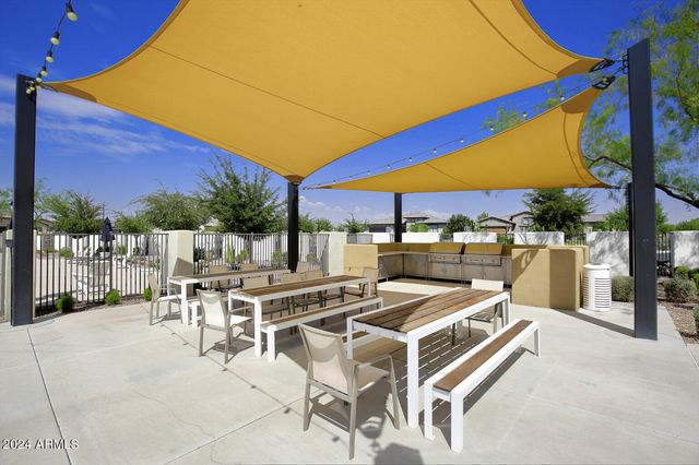 10611 E TUMBLEWEED Avenue, Mesa, AZ 85212