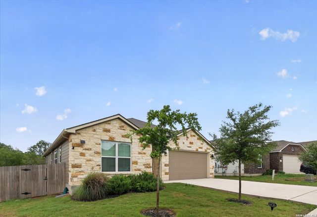 7154 Walkers Loop, Live Oak, TX 78233