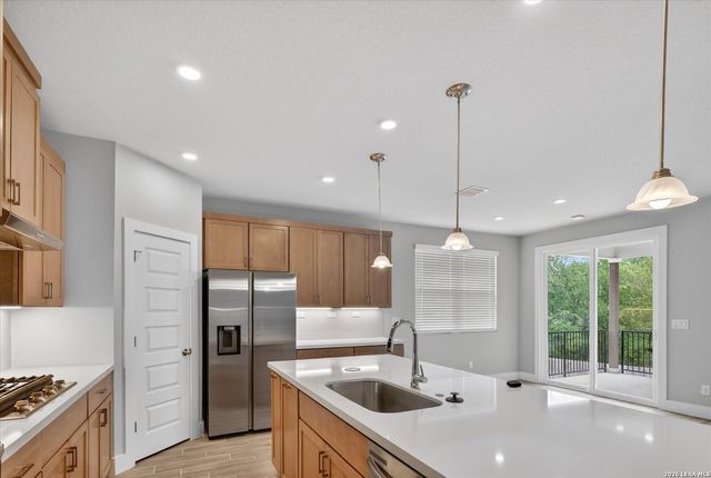 7154 Walkers Loop, Live Oak, TX 78233