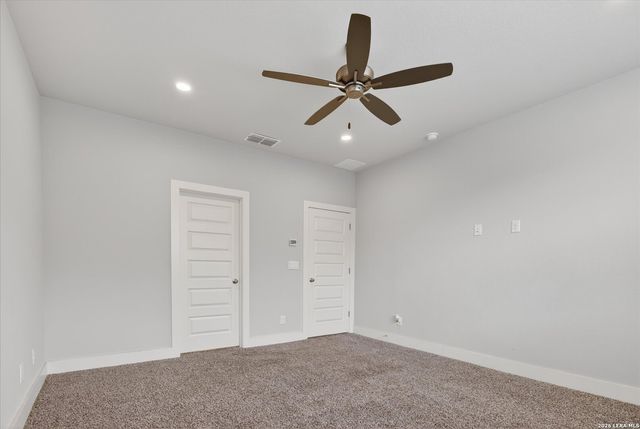7154 Walkers Loop, Live Oak, TX 78233