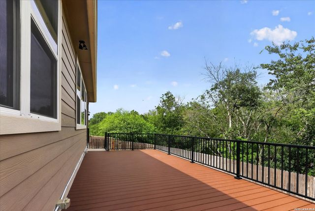 7154 Walkers Loop, Live Oak, TX 78233