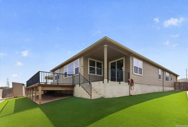 7154 Walkers Loop, Live Oak, TX 78233