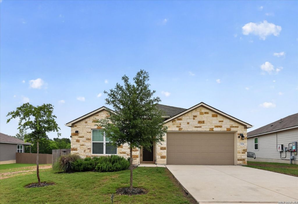 7154 Walkers Loop, Live Oak, TX 78233