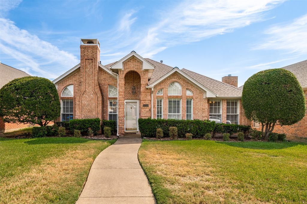 1110 Emily Lane, Carrollton, TX 75010 — photo 2