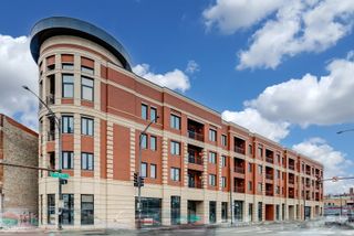 2823 W Belmont Avenue 210, Chicago, IL 60618