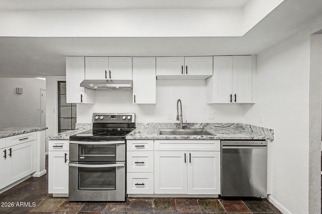 3446 E CAROL ANN Way, Phoenix, AZ 85032