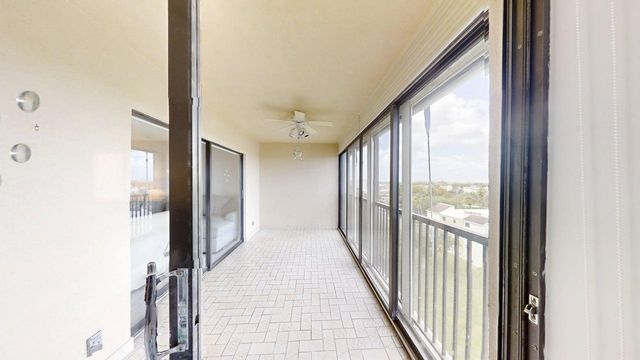 14460 Strathmore Lane 804, Delray Beach, FL 33446