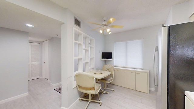 14460 Strathmore Lane 804, Delray Beach, FL 33446