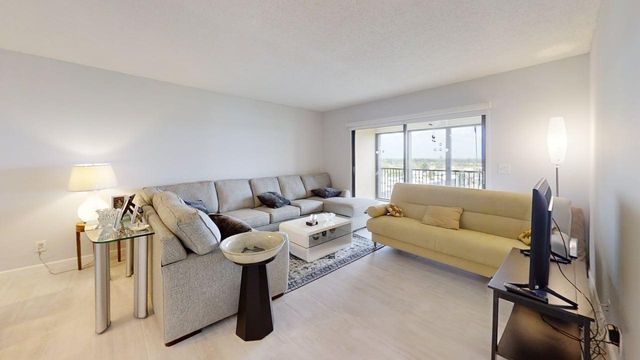 14460 Strathmore Lane 804, Delray Beach, FL 33446