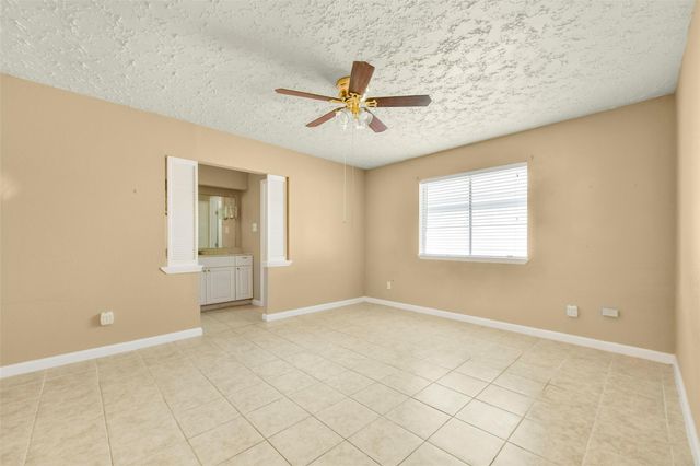 2929 Ocean Way, League City, TX 77573