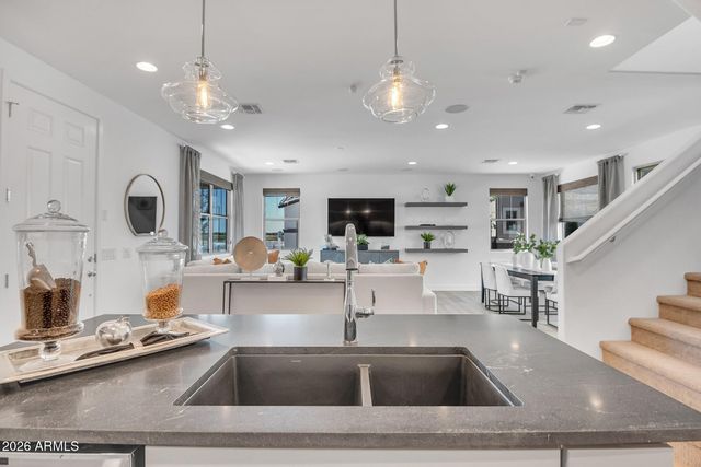 43258 N HINOKI Street, Queen Creek, AZ 85140