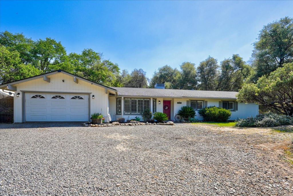 31447 Mohawk Road, Coarsegold, CA 93614