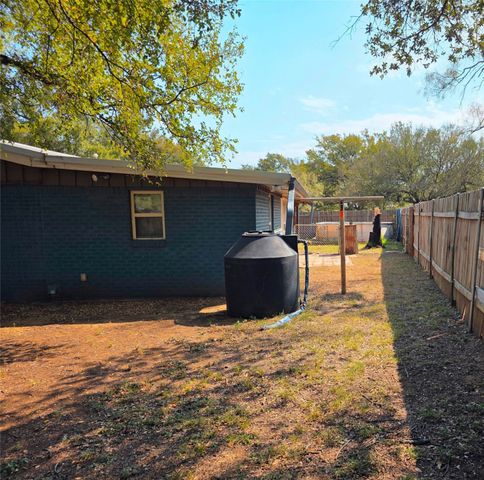 135 Elm Street, Palo Pinto, TX 76484