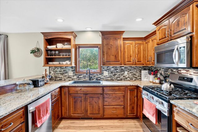 178 N Applebury Place, Nixa, MO 65714