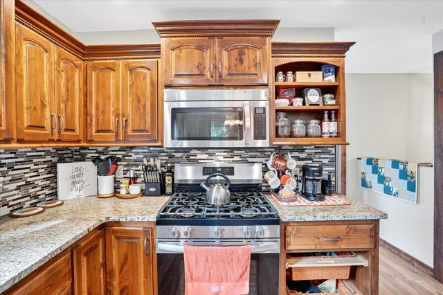 178 N Applebury Place, Nixa, MO 65714